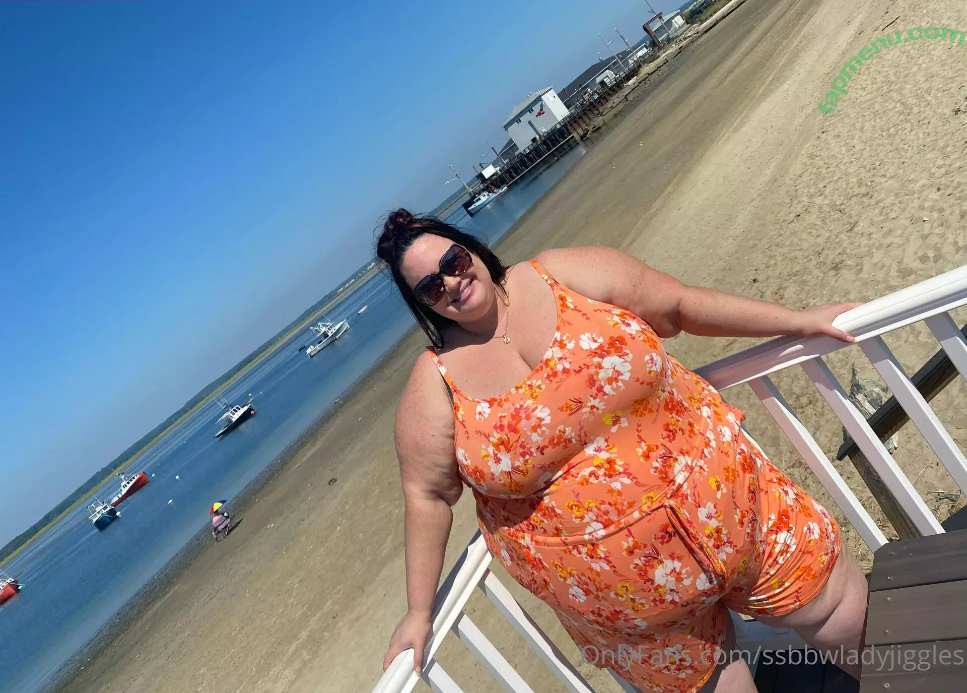 ssbbwladyjiggles nude photo #0210 (ssbbwladyjiggles)