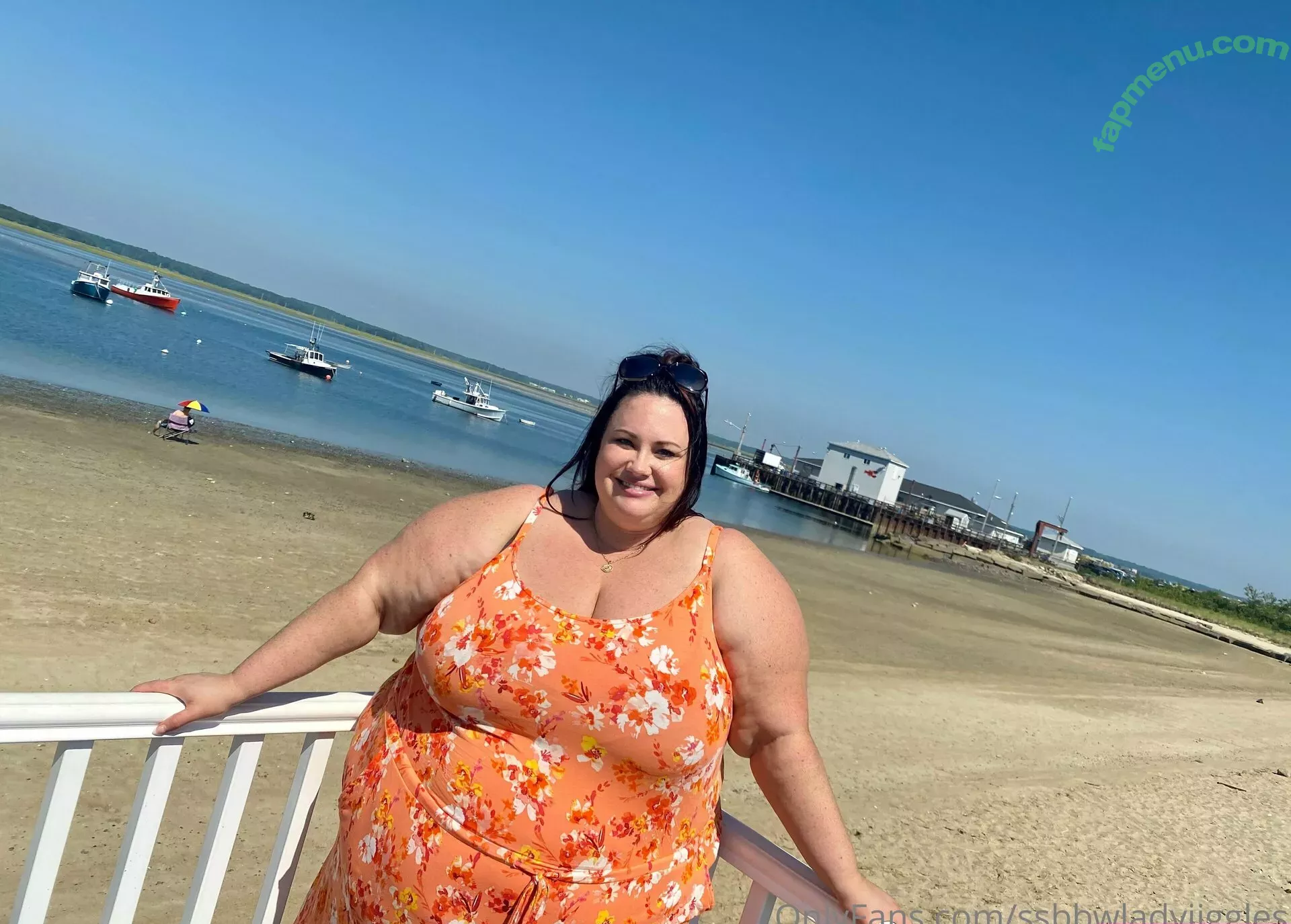 ssbbwladyjiggles nude photo #0211 (ssbbwladyjiggles)
