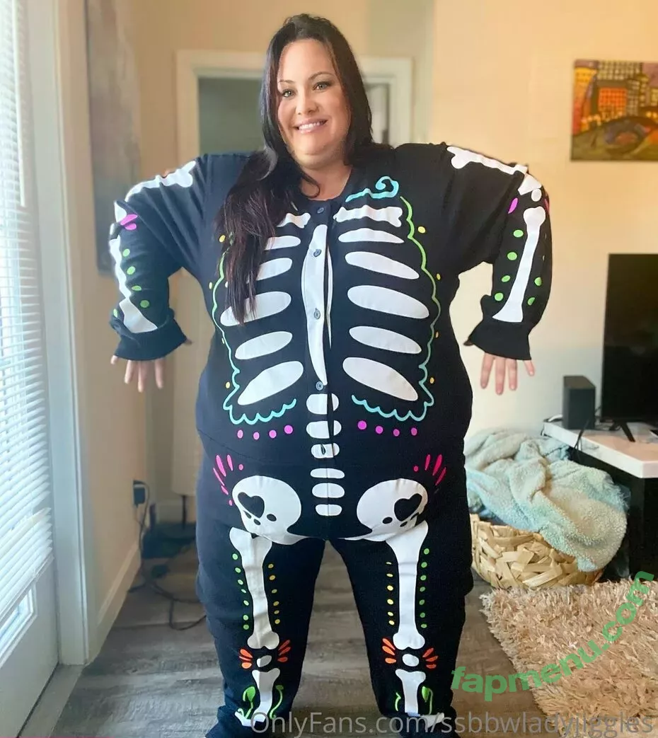 ssbbwladyjiggles nude photo #0291 (ssbbwladyjiggles)