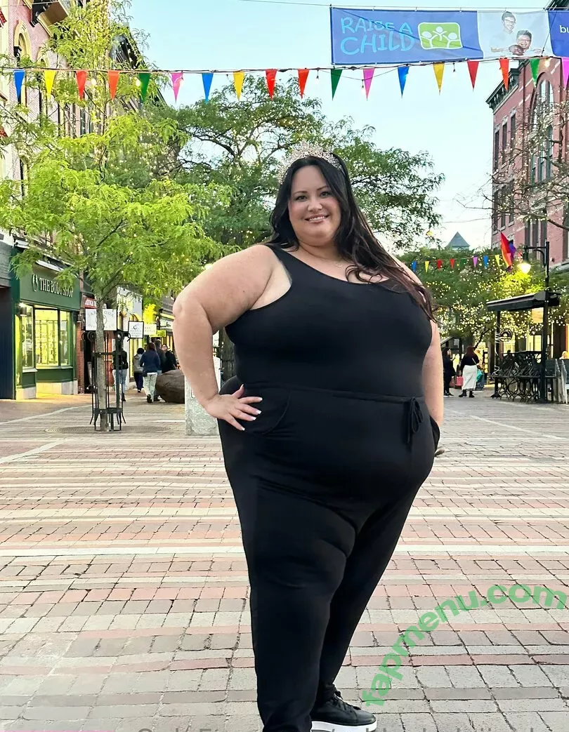ssbbwladyjiggles nude photo #0363 (ssbbwladyjiggles)