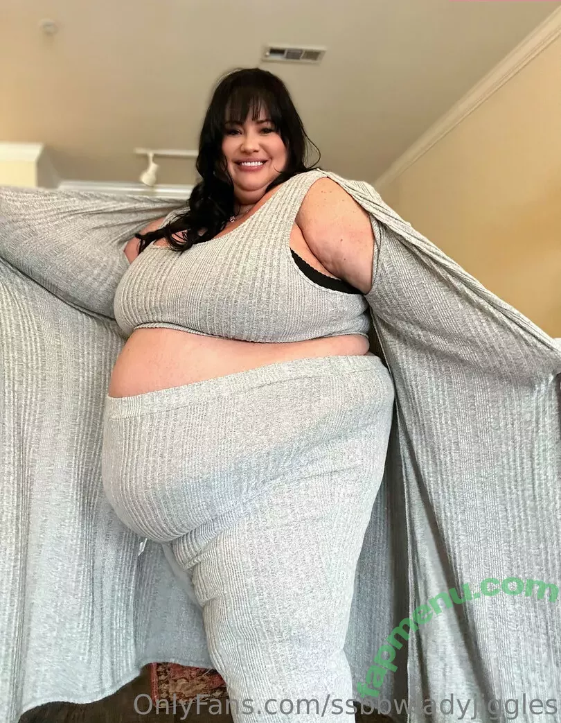 ssbbwladyjiggles nude photo #0371 (ssbbwladyjiggles)