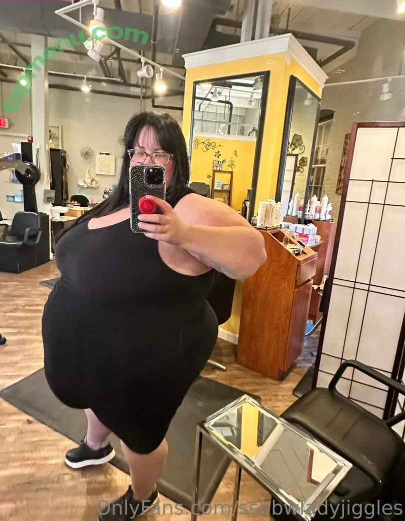 ssbbwladyjiggles nude photo #0406 (ssbbwladyjiggles)