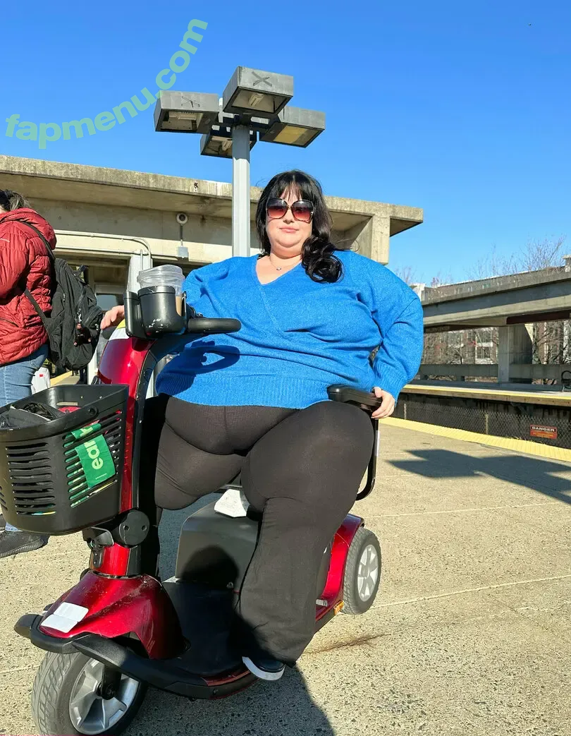 ssbbwladyjiggles nude photo #0468 (ssbbwladyjiggles)