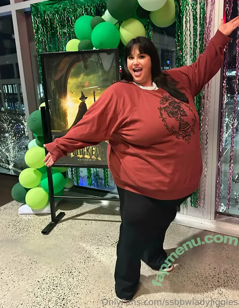 ssbbwladyjiggles nude photo #0478 (ssbbwladyjiggles)