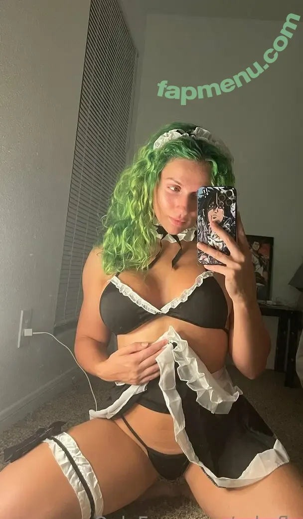sskefla nude photo #0012 (ss_kale_)
