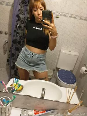 ssophhie / sophie_msmsmsm nude photo #0004