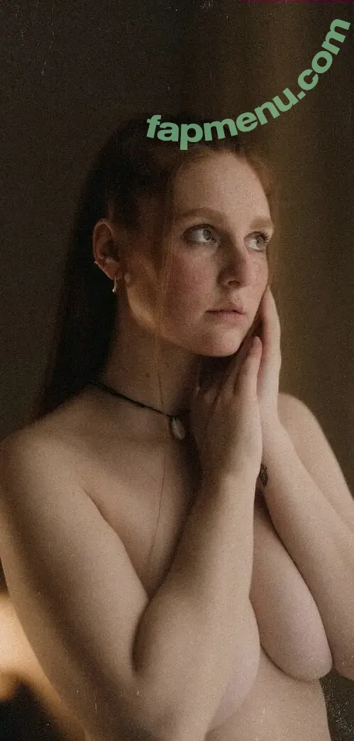 süsses.rot nude photo #0047 (suesses.rot)