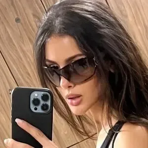 Sssniperwolf nude photo #0002