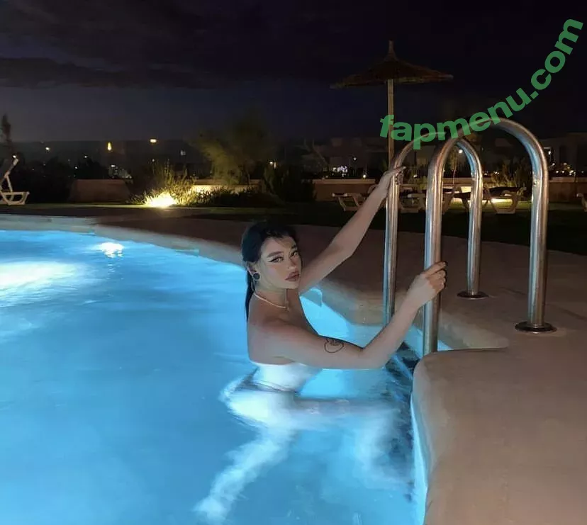 ssstrzalkowska nude photo #0001 (ssstrzalkowska)