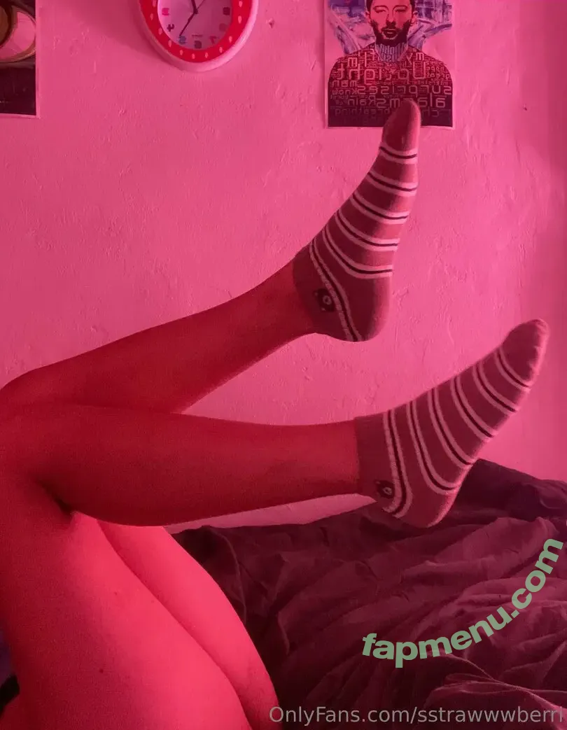 sstrawwwberri nude photo #0032 (sstrawberrin)