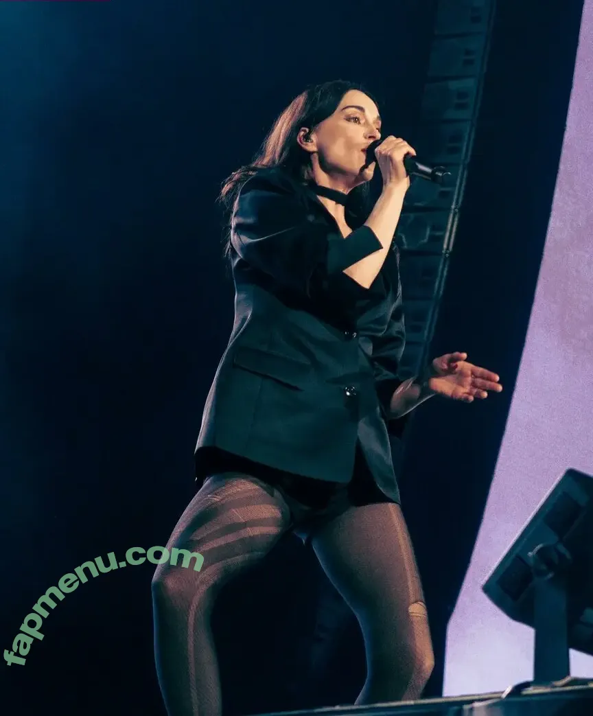 St Vincent nude photo #0235 (Annie Erin Clark / muddaub / st_vincent)