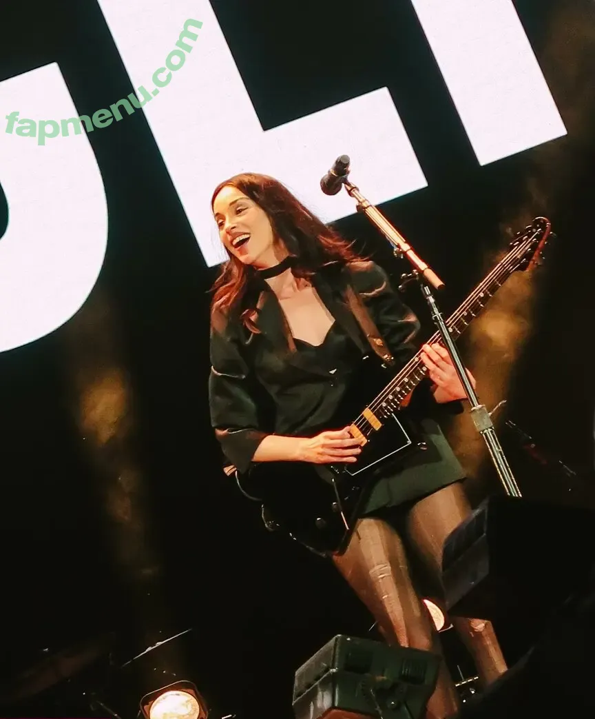 St Vincent nude photo #0238 (Annie Erin Clark / muddaub / st_vincent)