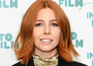 Stacey Dooley / sjdooley nude photo #0048