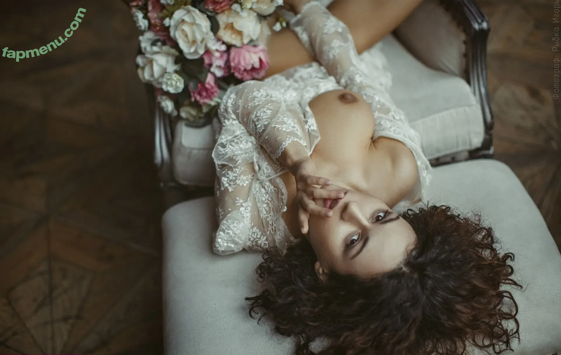 Stacy Bloom nude photo #0121 (StacyBloom / StacyInBl00m / itstacybloom)