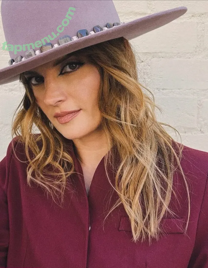 Stana Katic nude photo #0239 (drstanakatic)