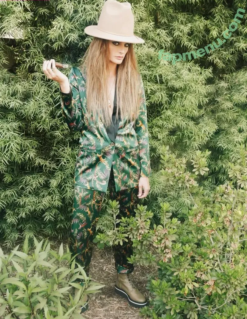 Stana Katic nude photo #0268 (drstanakatic)