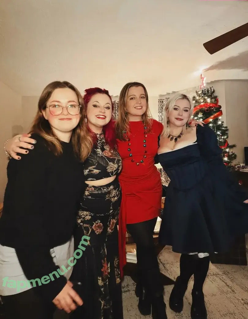 stanzipotenza nude photo #0125 (Stanzi)