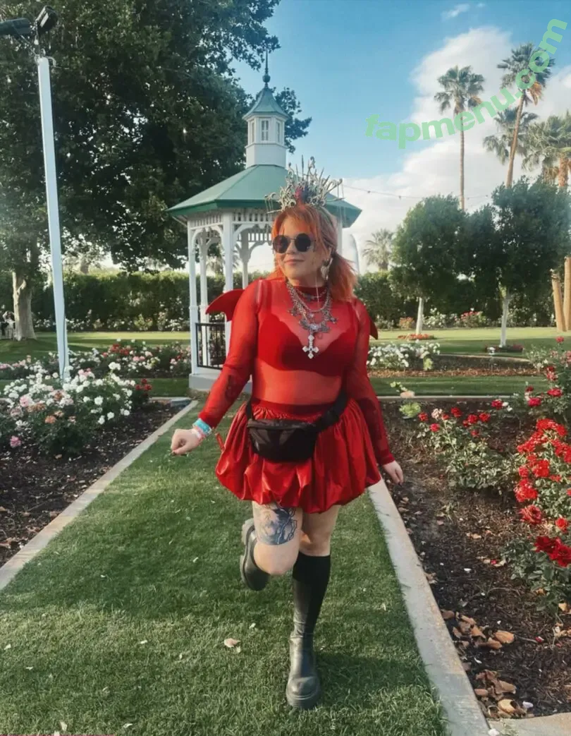 stanzipotenza nude photo #0126 (Stanzi)