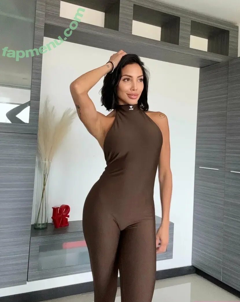 star5dani nude photo #0021 (star5dani)