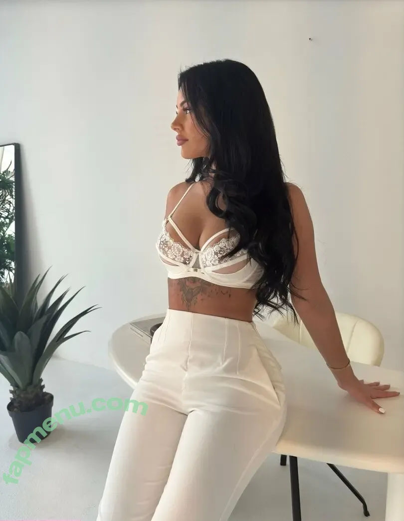 starjanee nude photo #0026 (star.dejanee)