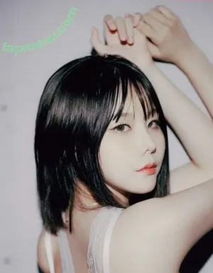 Starlight_h20 / Yuna nude photo #0247