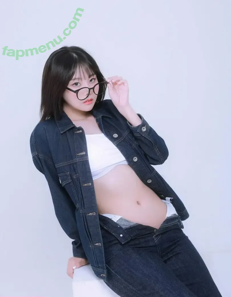 Starlight_h20 nude photo #0269 (Yuna)