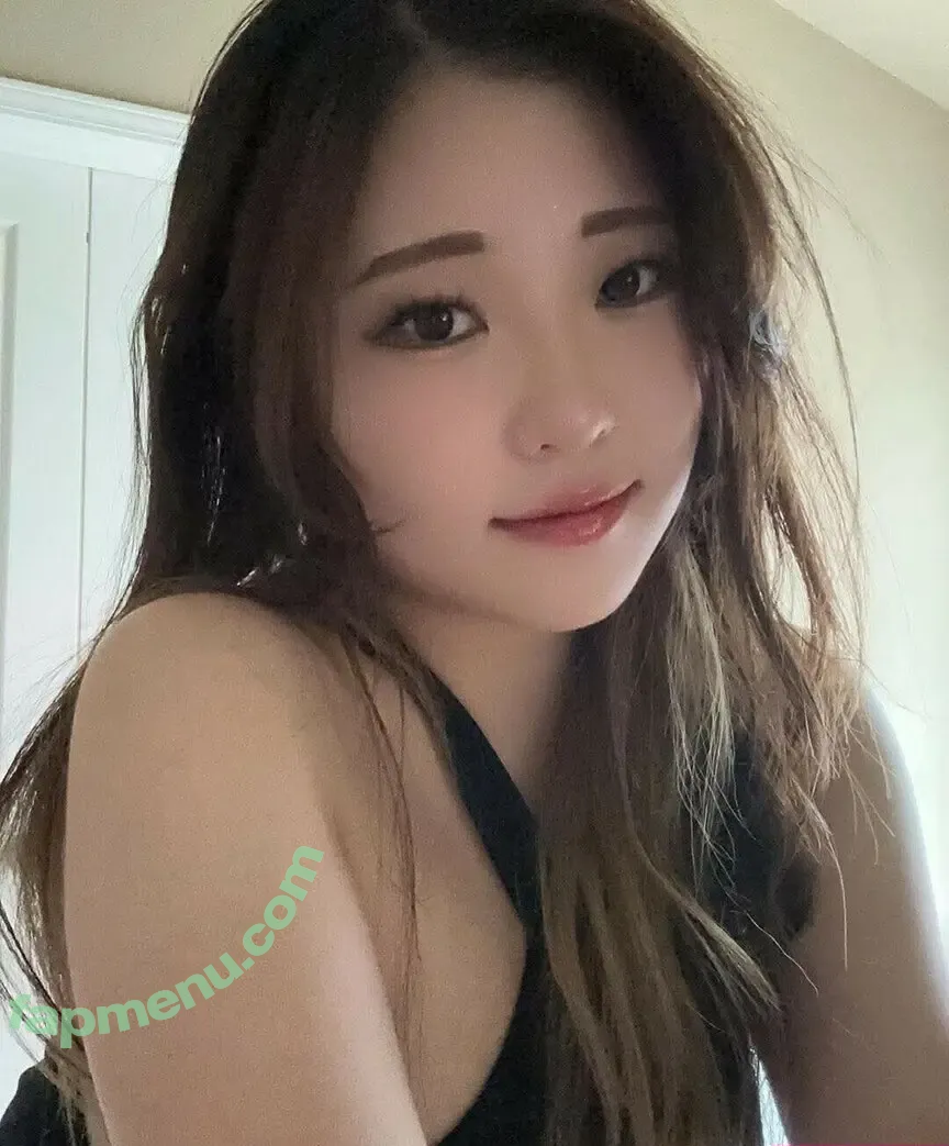 Starriebun nude photo #0056 (staribunbun / starriebunn)