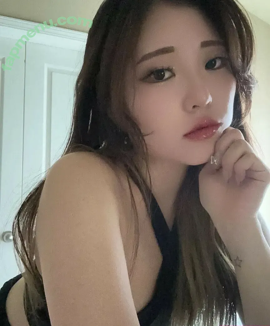 Starriebun nude photo #0058 (staribunbun / starriebunn)