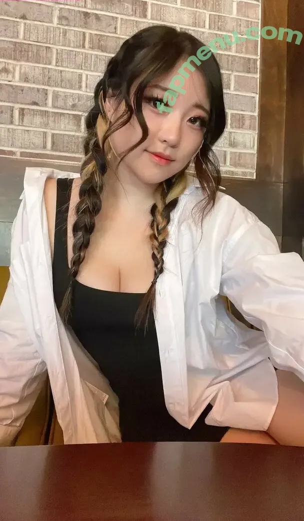 Starriebun nude photo #0059 (staribunbun / starriebunn)
