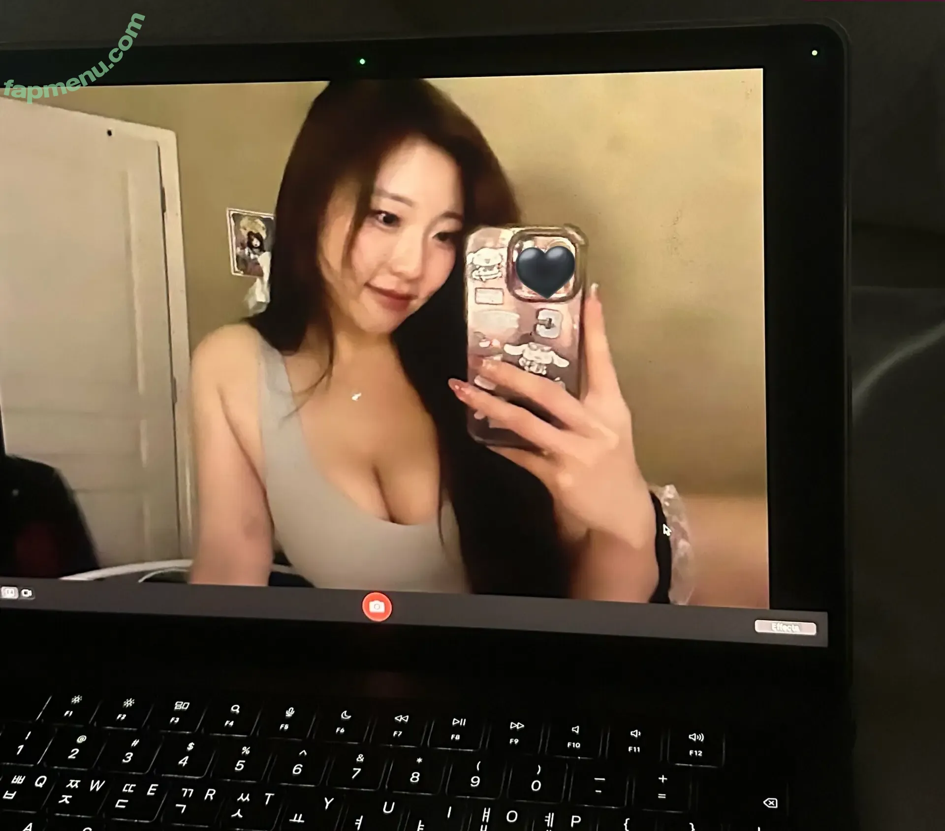 Starriebun nude photo #0090 (staribunbun / starriebunn)