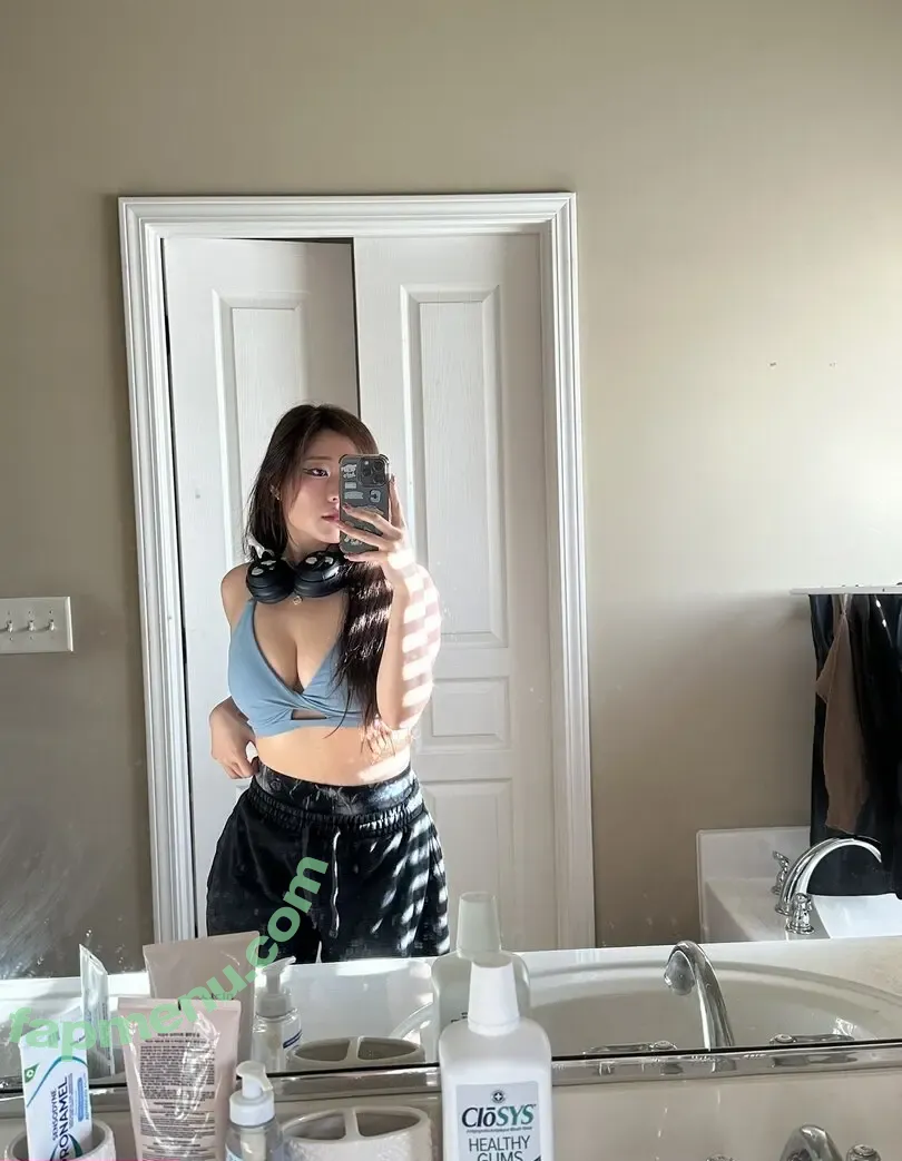 Starriebun nude photo #0092 (staribunbun / starriebunn)