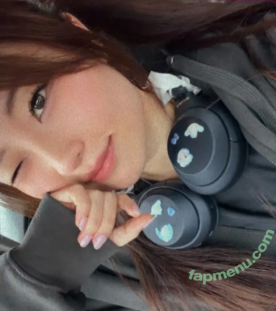 Starriebun nude photo #0101 (staribunbun / starriebunn)