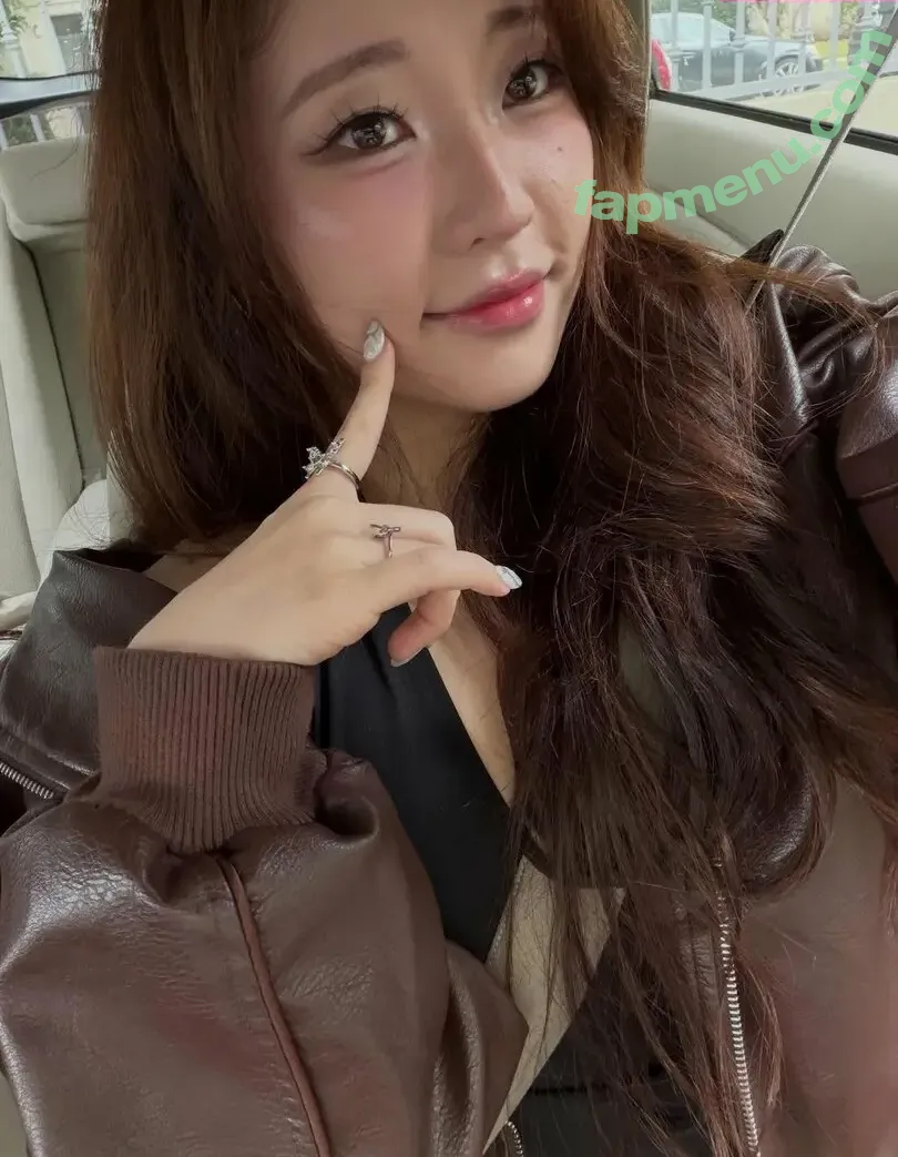 Starriebun nude photo #0128 (staribunbun / starriebunn)