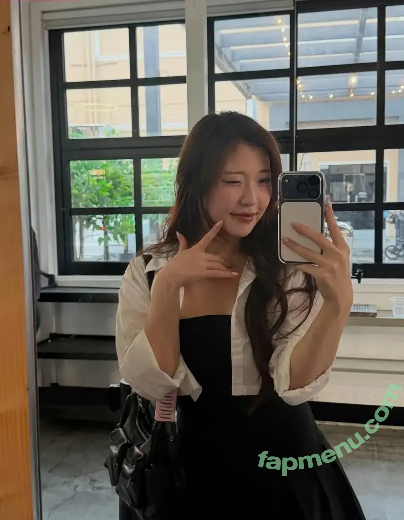 Starriebun nude photo #0130 (staribunbun / starriebunn)