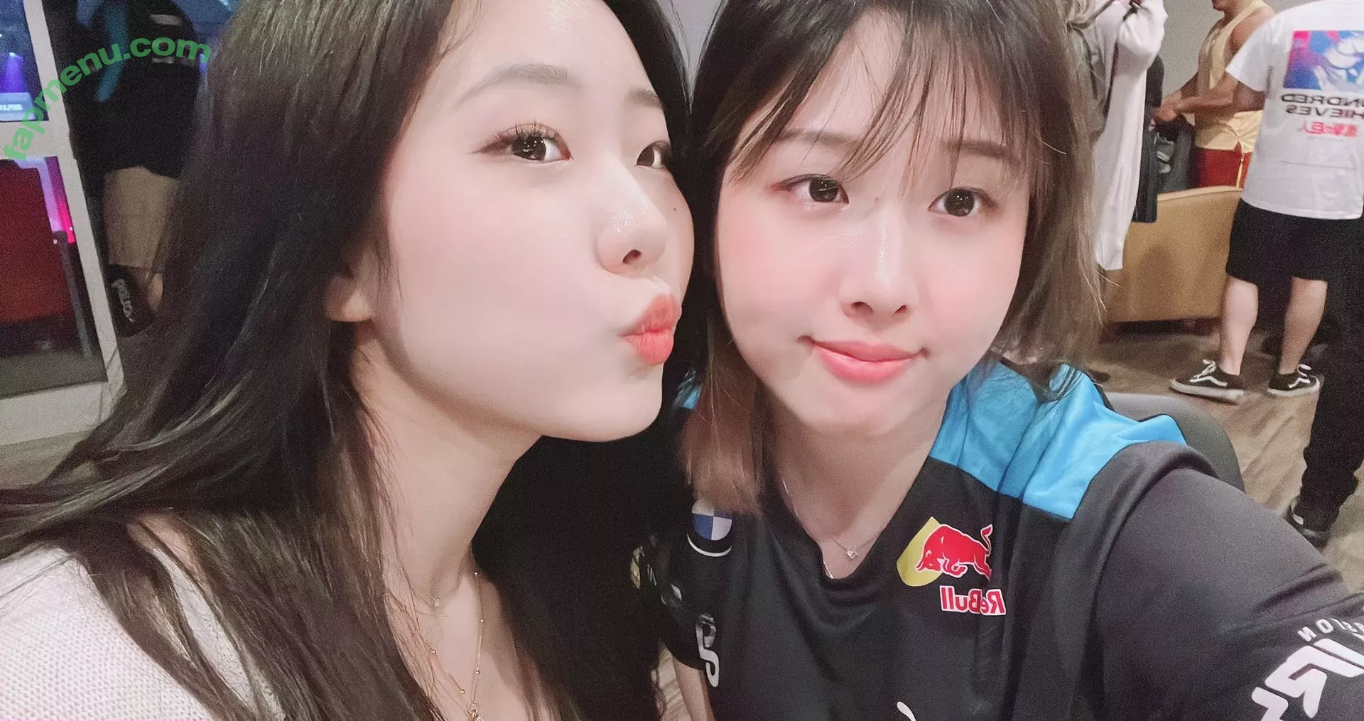 Starsmitten nude photo #0072 (celine / starsmitten_)