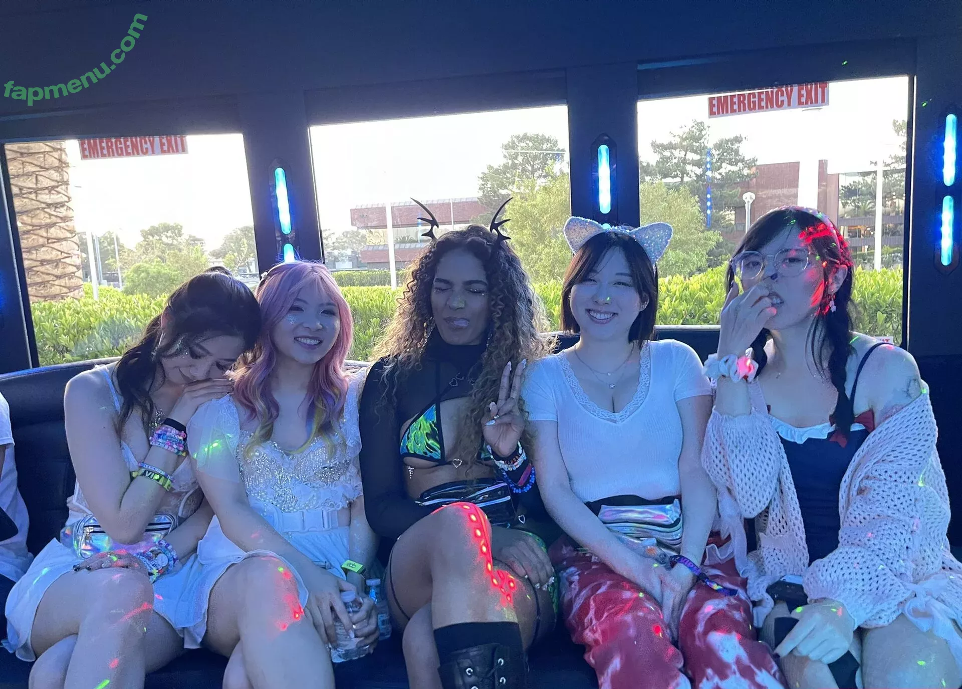 Starsmitten nude photo #0079 (celine / starsmitten_)