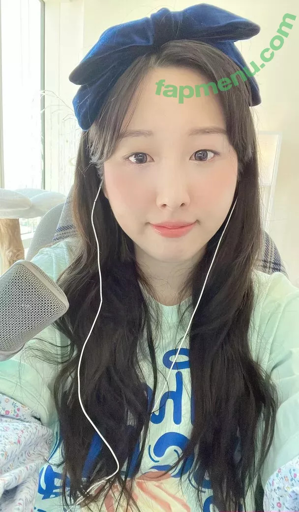 Starsmitten nude photo #0096 (celine / starsmitten_)