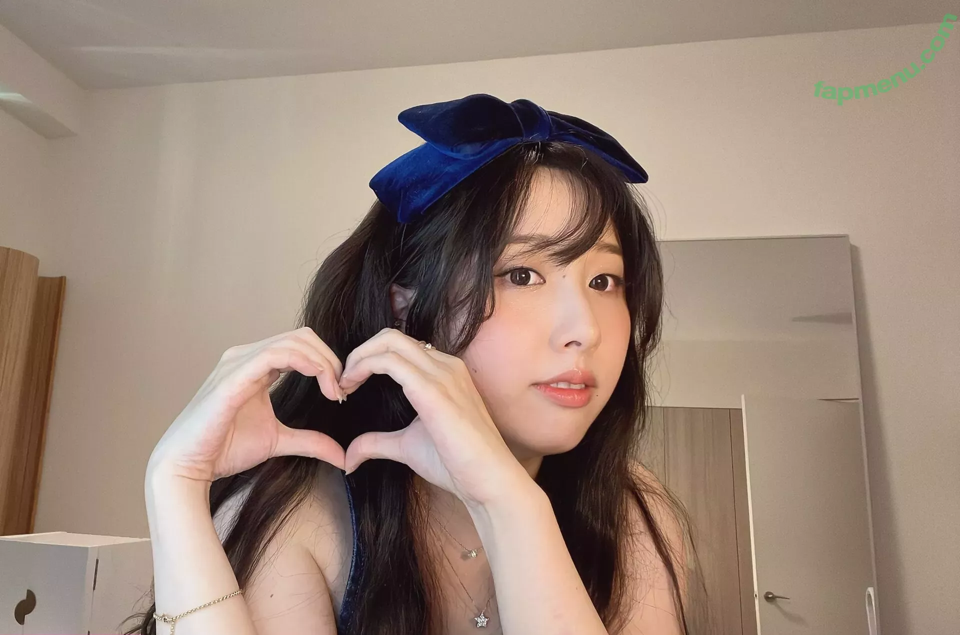Starsmitten nude photo #0107 (celine / starsmitten_)