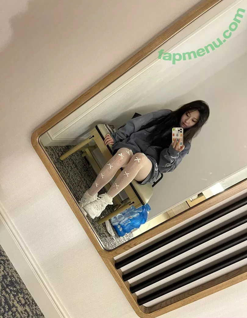 Starsmitten nude photo #0157 (celine / starsmitten_)