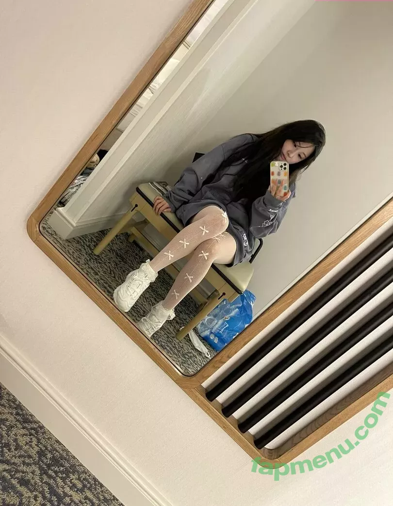 Starsmitten nude photo #0158 (celine / starsmitten_)