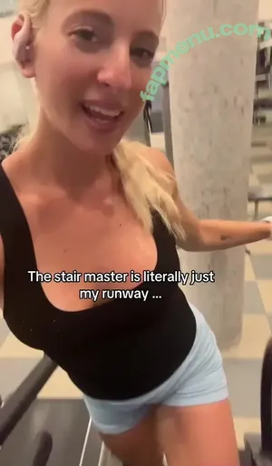 stassiehub / stassielilbae nude photo #0027