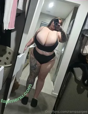  nude photo #0002