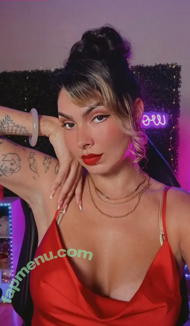 Steelewolfee nude photo #0015 (Steelewolfee)