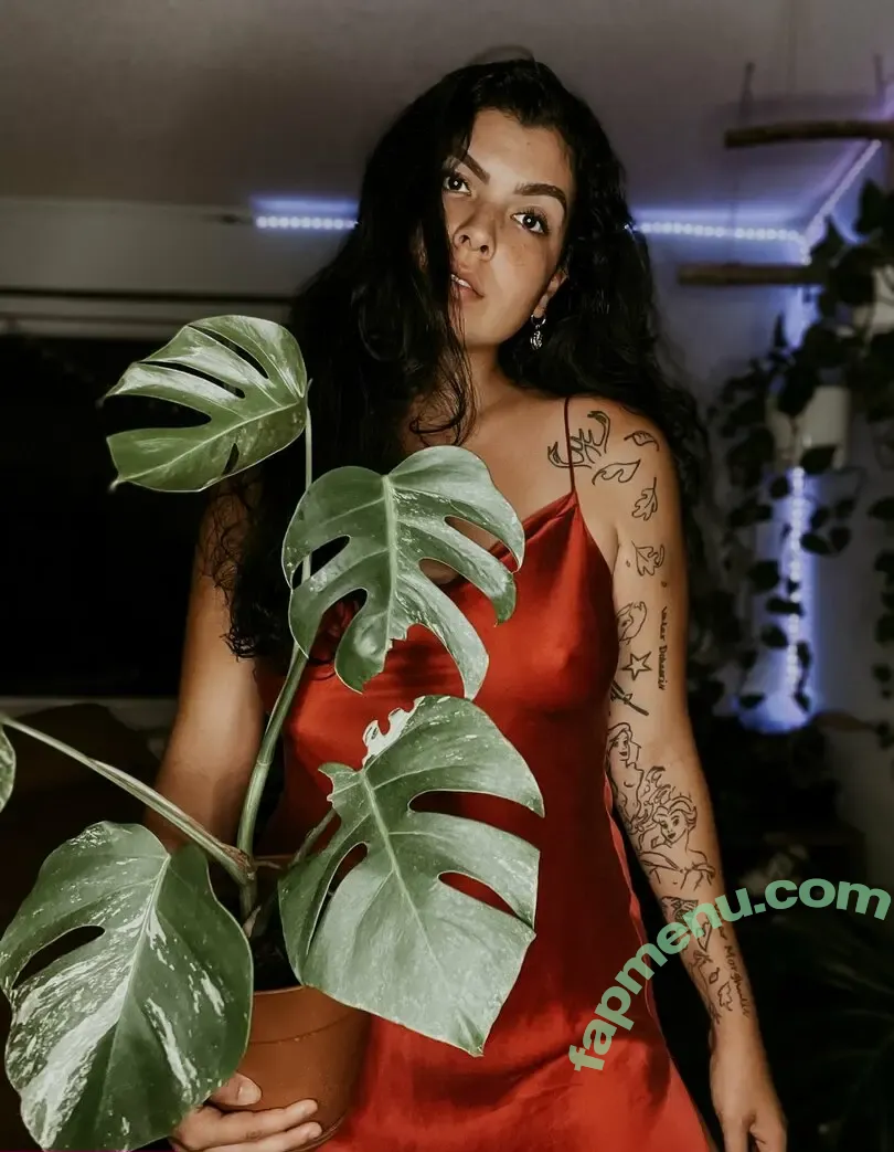Steelewolfee nude photo #0020 (Steelewolfee)