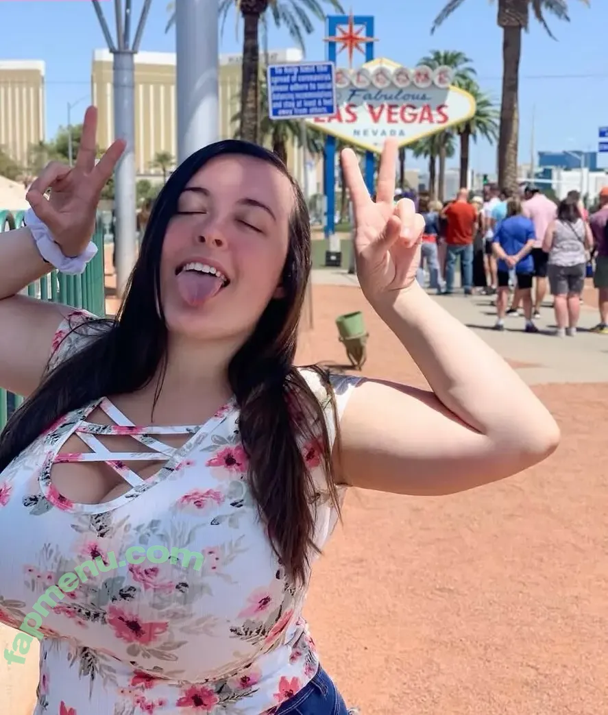 Stef Juicy nude photo #0155 (stefanie_jmedia / stefjuicy)