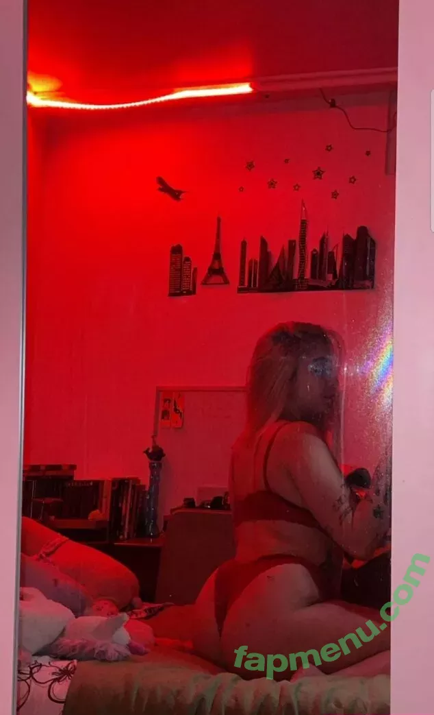 Stef Mwndstef nude photo #0011 (mwndstef)
