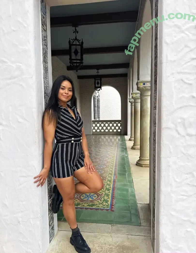 Stefani Maltos nude photo #0002 (estefani_maltos)