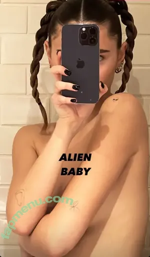 Stefanie Giesinger / stefaniegiesinger / steffigiesinger nude photo #0539