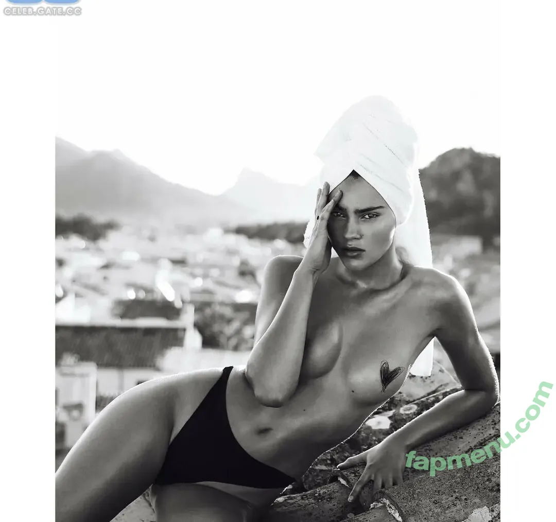 Stefanie Giesinger nude photo #0462 (stefaniegiesinger / steffigiesinger)