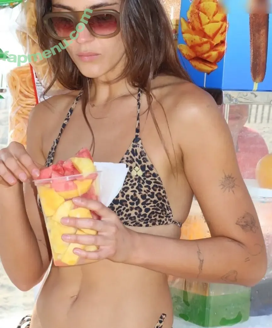 Stefanie Giesinger nude photo #0536 (stefaniegiesinger / steffi_gie / steffigiesinger)